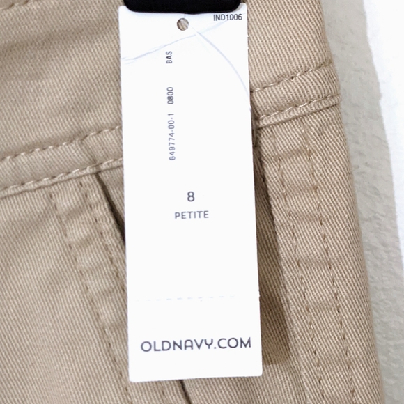 OLD NAVY Flare Khaki Pants, Size 8 Petite in Tan. - Picture 8 of 9